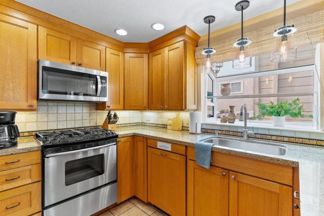 303 Cherry Avenue, Capitola CA: https://media.crmls.org/mediaz/b52e26c5-3cac-46db-b1ed-44238c694c40.jpg