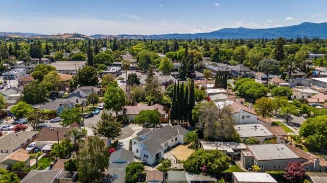 935 Chabrant Way, San Jose CA: https://media.crmls.org/mediaz/b52e4707-8a01-4889-812e-a3d62f6cd256.jpg