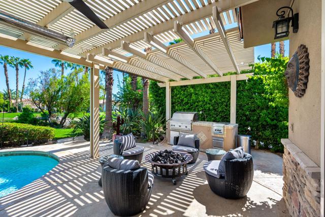 48170 Hjorth Street, Indio CA: https://media.crmls.org/mediaz/b52ea5b0-6f08-4f92-90b1-92176282af82.jpg