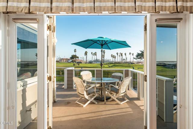 1401 GREENOCK Lane, Ventura CA: https://media.crmls.org/mediaz/b52ed243-e42e-467c-82bf-4ff729dcc482.jpg