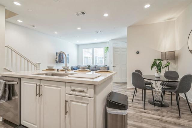 2018 Barite St, Spring Valley CA: https://media.crmls.org/mediaz/b52feecb-c26e-4b1e-94bb-c9d50d0504ee.jpg