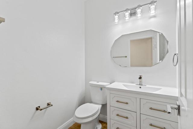 Image 18 of 42 For 80110 Montgomery Drive