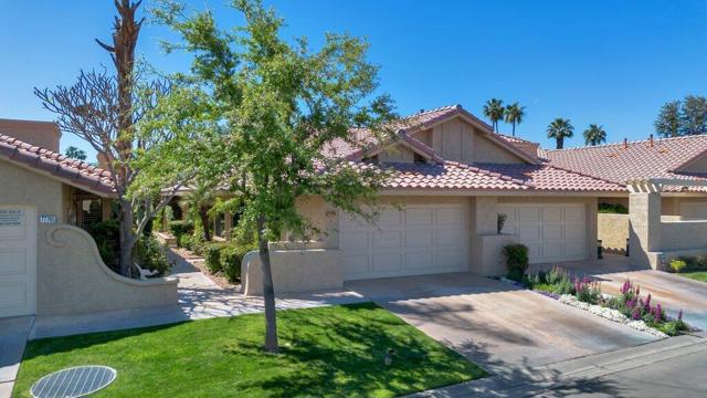 Image 24 of 33 For 77791 Woodhaven Drive