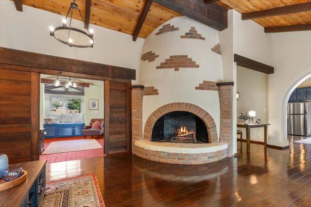 211 Hidden Lane, Santa Cruz CA: https://media.crmls.org/mediaz/b5305b74-0e8a-42b9-970a-b1484d01147d.jpg