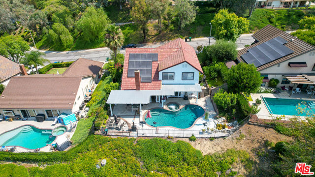 960 Calle Frondosa, San Dimas CA: https://media.crmls.org/mediaz/b5305c93-79b4-48eb-963e-7074e30b2fe5.jpg