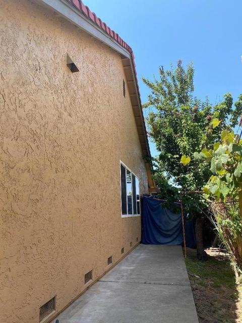 6954 Port Rowan Drive, San Jose CA: https://media.crmls.org/mediaz/b53114dc-73fd-45f4-a3bf-6c70bf876bda.jpg