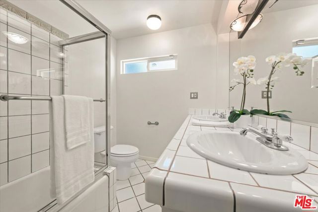 1220 N Norman Place, Los Angeles CA: https://media.crmls.org/mediaz/b5320b04-ca1b-4fb3-8d75-00bc5f18f945.jpg