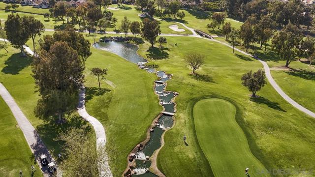 17515 Devereux Rd, San Diego CA: https://media.crmls.org/mediaz/b5329efa-54fb-42ec-b39c-d785115395cf.jpg