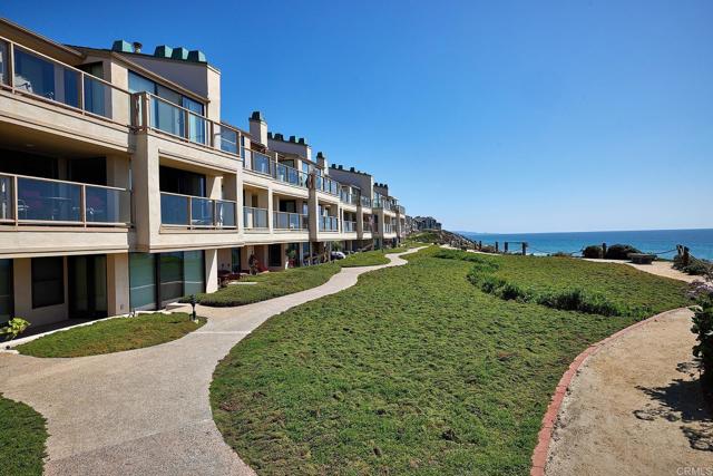 561 S Sierra Avenue, Solana Beach CA: https://media.crmls.org/mediaz/b5334bc8-ffbe-4060-b26f-ed7dcc3b44c5.jpg