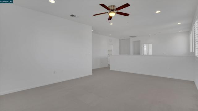 4763 Dundee St, Antioch CA: https://media.crmls.org/mediaz/b534273e-a777-4aa7-80fb-653b257094d0.jpg