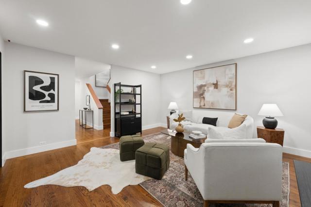 21 Valley Oak Street, Portola Valley CA: https://media.crmls.org/mediaz/b53430a9-604e-4b4c-b2ea-dc2464ddd1c7.jpg