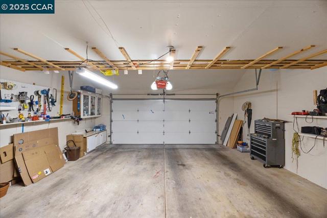 3800 Terra Granada Dr, Walnut Creek CA: https://media.crmls.org/mediaz/b5345830-5ac8-4baf-8159-fd2a19aac276.jpg