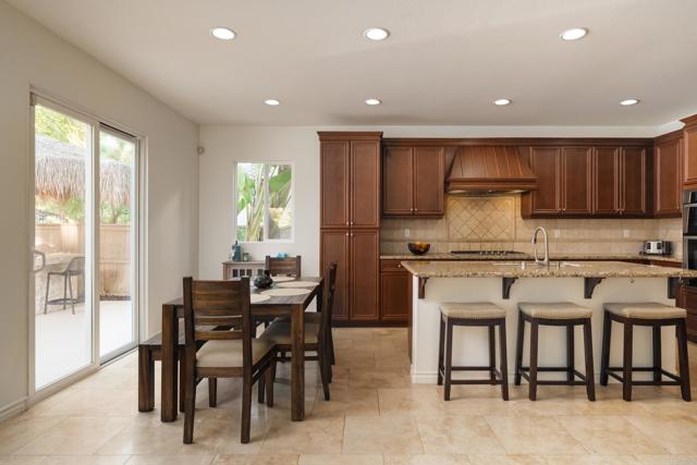 Detail Gallery Image 11 of 51 For 636 Weatherstone Way, San Marcos,  CA 92078 - 5 Beds | 4 Baths