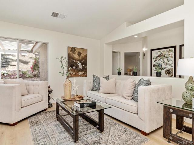 Detail Gallery Image 9 of 40 For 1219 Sunglow Dr, Oceanside,  CA 92056 - 4 Beds | 2 Baths