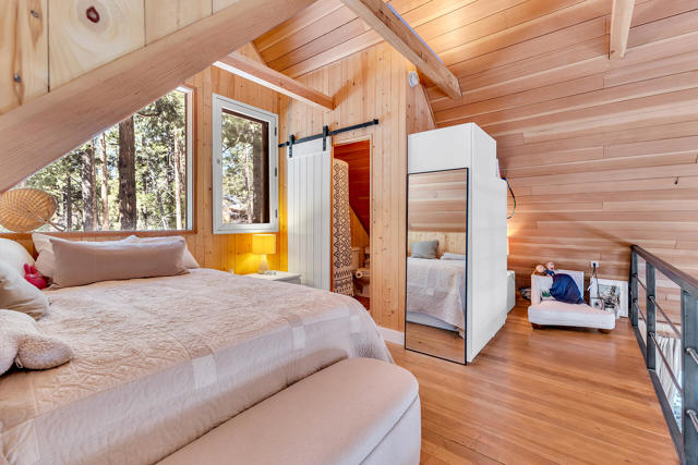 26299 Tahquitz Drive, Idyllwild CA: https://media.crmls.org/mediaz/b535be7b-08a5-49aa-a287-dceb924b1fea.jpg