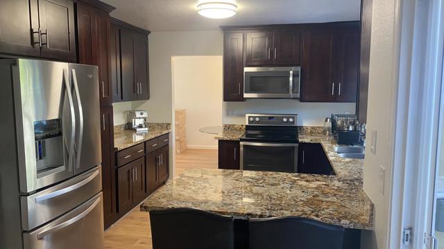 5270 Rio Grande Drive, San Jose CA: https://media.crmls.org/mediaz/b535d032-14e9-42f7-9e40-e36e50b45813.jpg