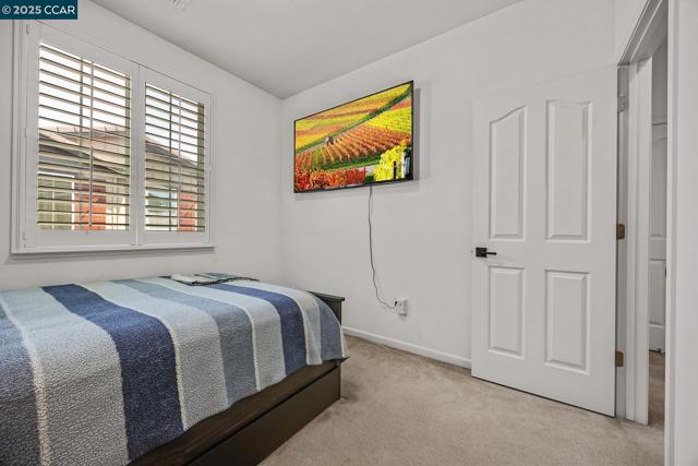 6939 Mariposa Cir, Dublin CA: https://media.crmls.org/mediaz/b5363892-6719-4866-849a-266144f00862.jpg