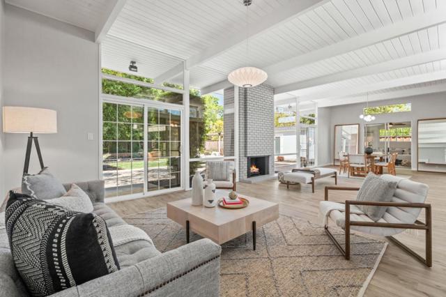 969 Eichler Drive, Mountain View CA: https://media.crmls.org/mediaz/b5389d41-933d-45dc-8fc2-e2f2d5cf261d.jpg