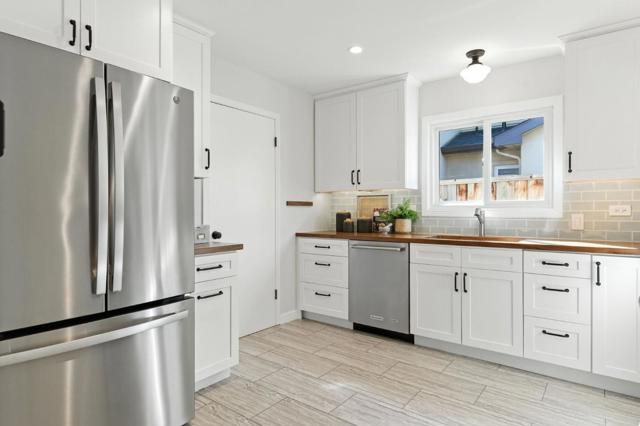230 Rutherford Avenue, Redwood City CA: https://media.crmls.org/mediaz/b5393cbc-c7a9-4480-ba12-017a0fe142f7.jpg
