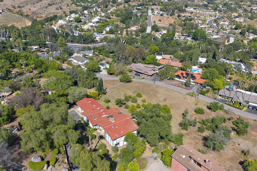 2448 Royal Crest - photo 3