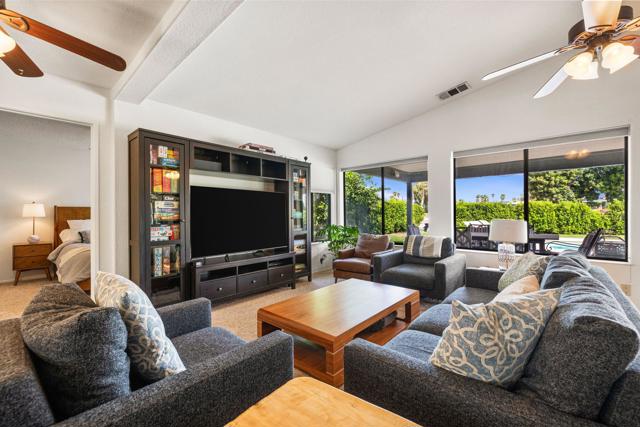 42905 Texas Avenue, Palm Desert CA: https://media.crmls.org/mediaz/b53a2710-49b3-442d-b3bd-7cea3df38357.jpg