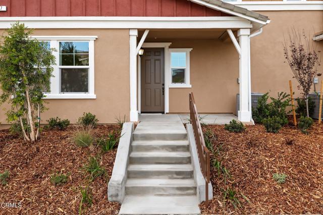 3-web-or-mls-03 - Front Porch