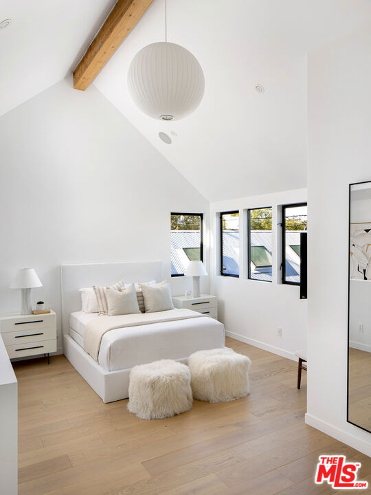 1821 Penmar Avenue, Venice CA: https://media.crmls.org/mediaz/b53c3979-07ba-454c-a991-8f3dea520936.jpg