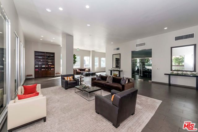 10501 Wilshire Boulevard, Los Angeles, California 90024, 2 Bedrooms Bedrooms, ,2 BathroomsBathrooms,Condominium,For Sale,Wilshire,24413872