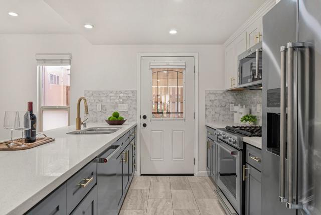 220 Red Oak Drive, Sunnyvale CA: https://media.crmls.org/mediaz/b53d129a-88cf-4819-b8e1-62d144b5ce77.jpg