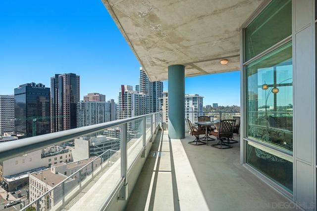 1080 Park Blvd, San Diego CA: https://media.crmls.org/mediaz/b53d5bf7-9fba-47bd-a664-7b65c0a1291e.jpg