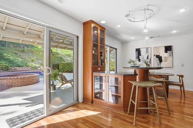 Detail Gallery Image 8 of 47 For 8008 Deerfield St, San Diego,  CA 92120 - 5 Beds | 4 Baths