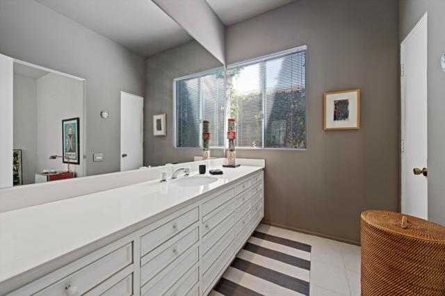 47314 Abdel Circle, Palm Desert CA: https://media.crmls.org/mediaz/b53f2251-6aa1-4073-acf7-bbb585c92bb3.jpg