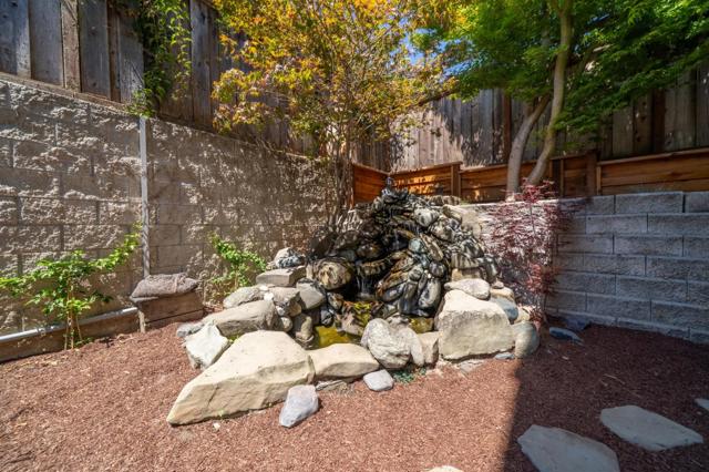 205 Roosevelt Terrace, Santa Cruz CA: https://media.crmls.org/mediaz/b53f3bfc-bc6a-4f9a-ae93-579a0dfc50b2.jpg