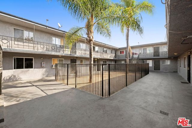 819 West Imperial Highway photo 3