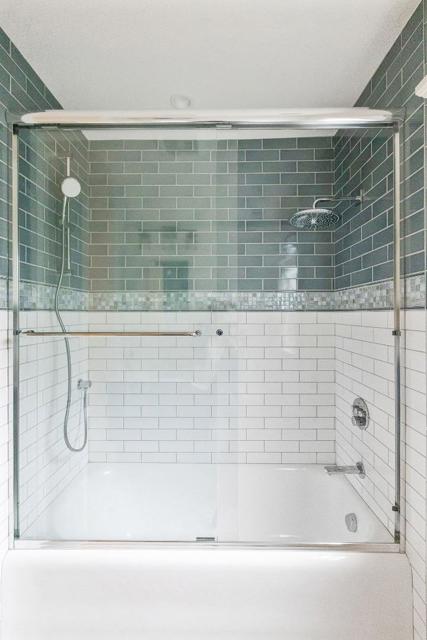 711 Laurel Avenue, Burlingame CA: https://media.crmls.org/mediaz/b540b08c-44a8-4770-85ae-7aea2c658f41.jpg