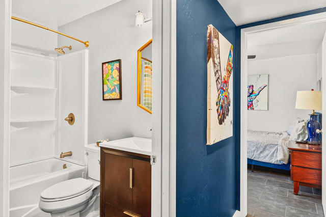 1050 E Ramon Road, Palm Springs CA: https://media.crmls.org/mediaz/b540f65a-edec-438d-83dc-d2555af3e596.jpg