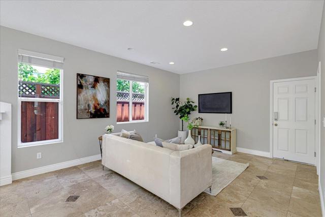 4480 Peacock Court, Dublin CA: https://media.crmls.org/mediaz/b541948a-4dd6-4e06-bdd4-5f00bf7e3f50.jpg