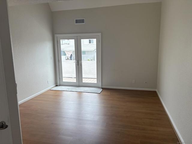 374 ORANGE AVE, Coronado CA: https://media.crmls.org/mediaz/b541a8c0-1895-438b-abc7-87875614c505.jpg