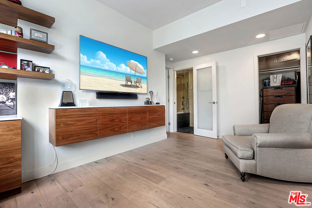 MLS #25625691 image #16