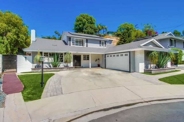 4711 ASHBY ST, San Diego CA: https://media.crmls.org/mediaz/b54455cd-3200-49cf-b9f2-0584e10330b0.jpg