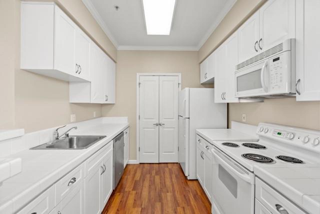 1982 W Bayshore Road, East Palo Alto CA: https://media.crmls.org/mediaz/b544fb4a-fcec-475a-9175-64199c8e36de.jpg