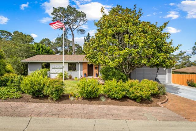 2040 Marsala Circle, Monterey CA: https://media.crmls.org/mediaz/b5477374-a710-4cc2-a7d3-daa3b46ff307.jpg