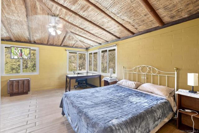 26742 San Felipe Rd, Warner Springs CA: https://media.crmls.org/mediaz/b5477f92-9e09-4fa5-bcd5-432d3ac9ab26.jpg