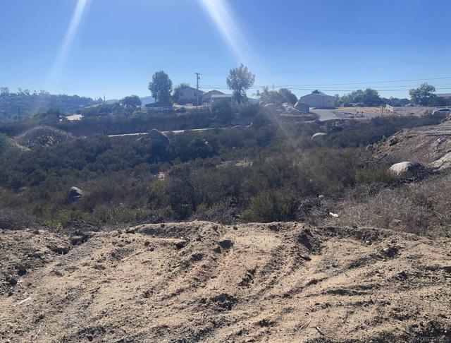 0 Miller Rd, Valley Center CA: https://media.crmls.org/mediaz/b548582c-7612-476e-b547-8559c4507d79.jpg
