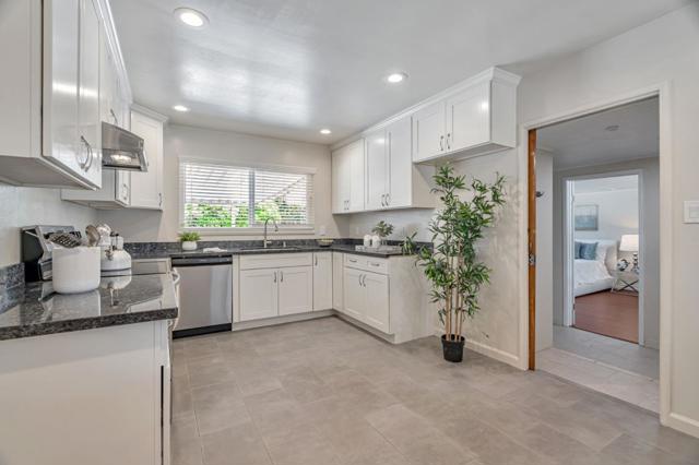 1574 S Mary Avenue, Sunnyvale CA: https://media.crmls.org/mediaz/b5488fa6-5119-429b-acf0-ed68415910ca.jpg