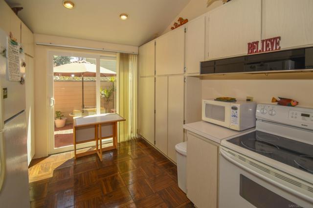1810 Parliament, Encinitas CA: https://media.crmls.org/mediaz/b548d47c-0fa4-4aab-a296-29d77b9a7c26.jpg