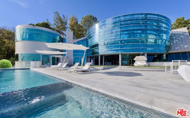 1169 Loma Linda Drive, Beverly Hills CA: https://media.crmls.org/mediaz/b5491b79-c7b1-471d-9c9b-aaf1308cdb09.jpg