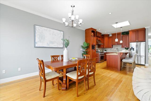 430 Hamilton Street, San Francisco CA: https://media.crmls.org/mediaz/b54af727-e86d-48a0-8b1c-813de07401af.jpg