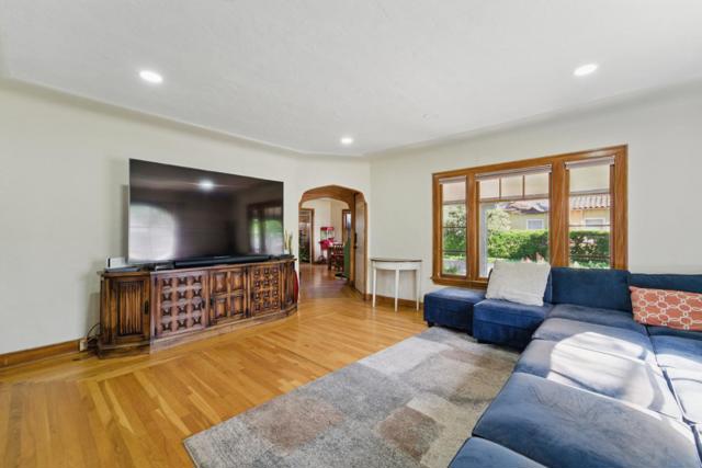 Image 10 of 49 For 2206 Coastland Avenue