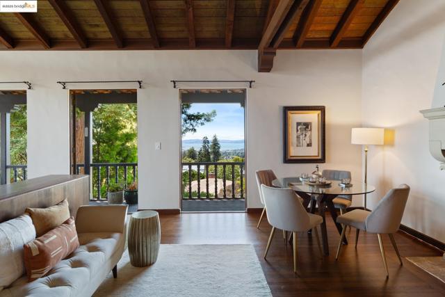 2583 Buena Vista Way, Berkeley CA: https://media.crmls.org/mediaz/b54b2573-0ff4-48ba-8cbd-ee9e72d74a00.jpg